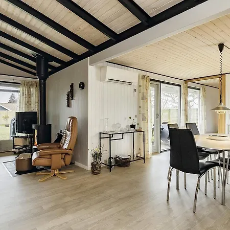 4 Star In Vaeggerlose-by Traum Bøtø By