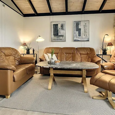 4 Star In Vaeggerlose-by Traum 度假居 Bøtø By