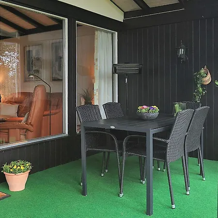 4 Star In Vaeggerlose-by Traum * Bøtø By