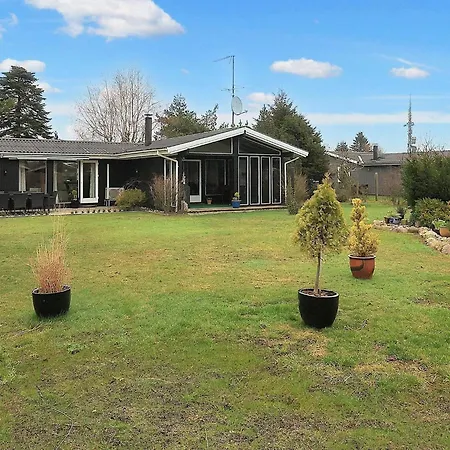 4 Star In Vaeggerlose-by Traum * Bøtø By